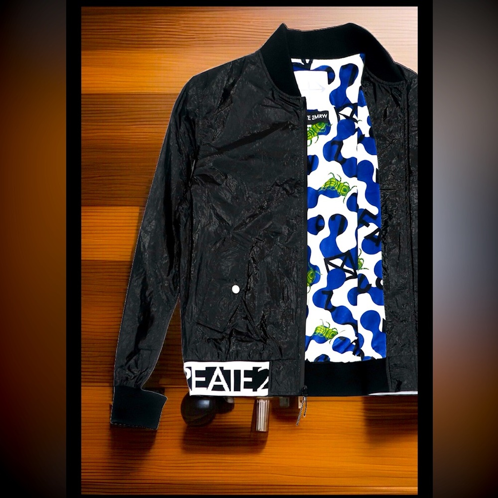 CREATE 2MRN Black & White W/A Crazy Interior Design On Fleece Lining Bombshell